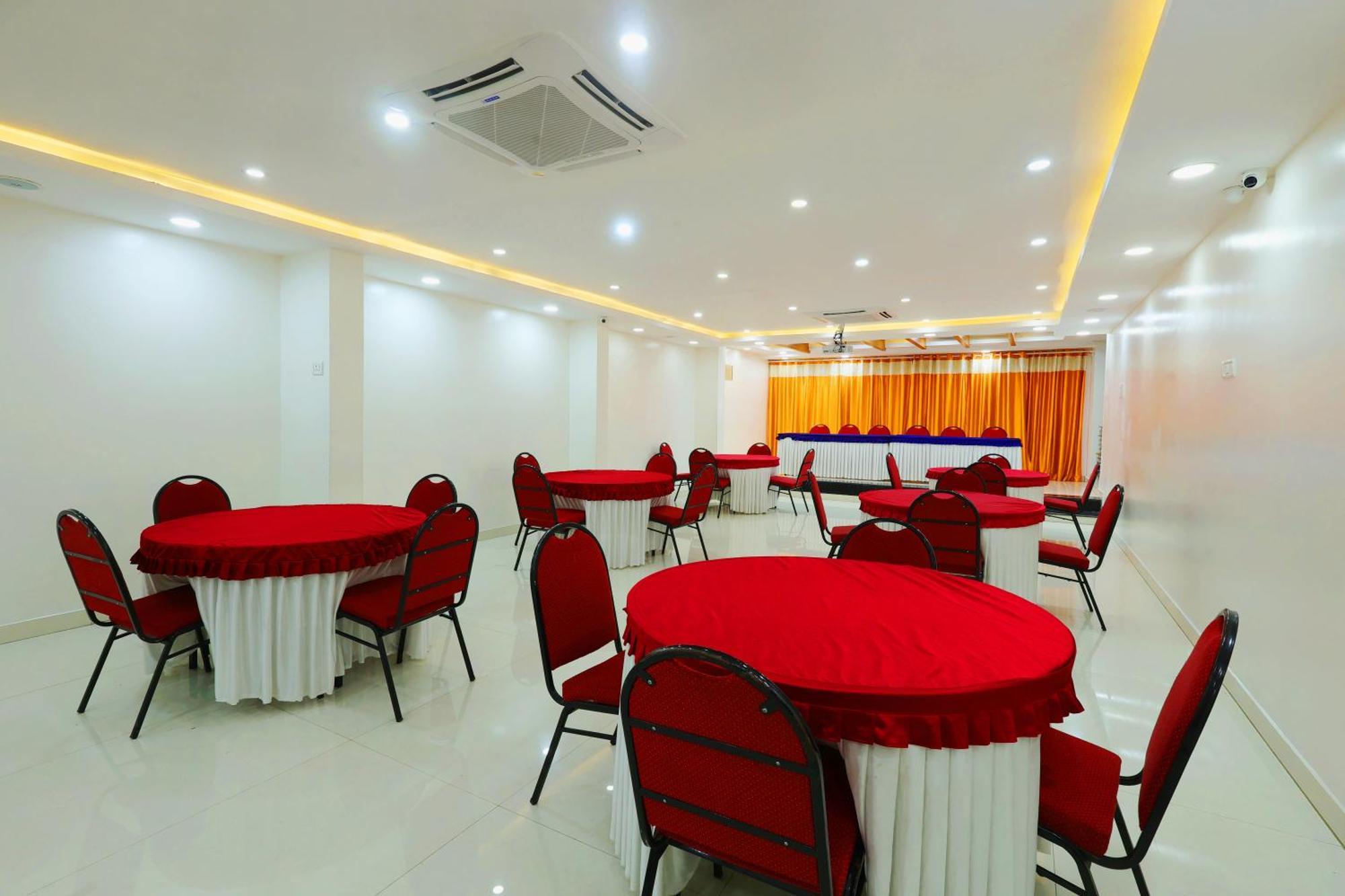 Grand Regency Rajajinagar, Iskcon Temple - Wtc Hotel Bangalore Exterior photo
